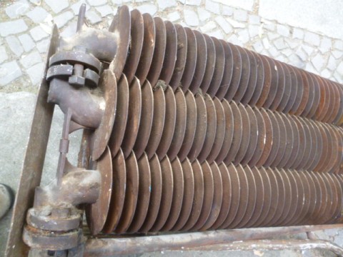 Rippenrohr Radiator Anschlußseite