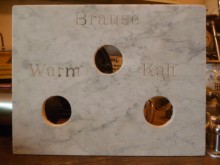 Armaturenabdeckplatte aus Marmor
